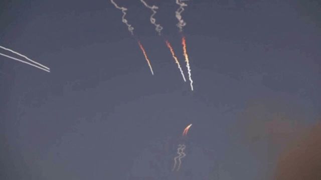 Kuwait and Jordan report new attacks from Iran, sirens sound in Bahrain